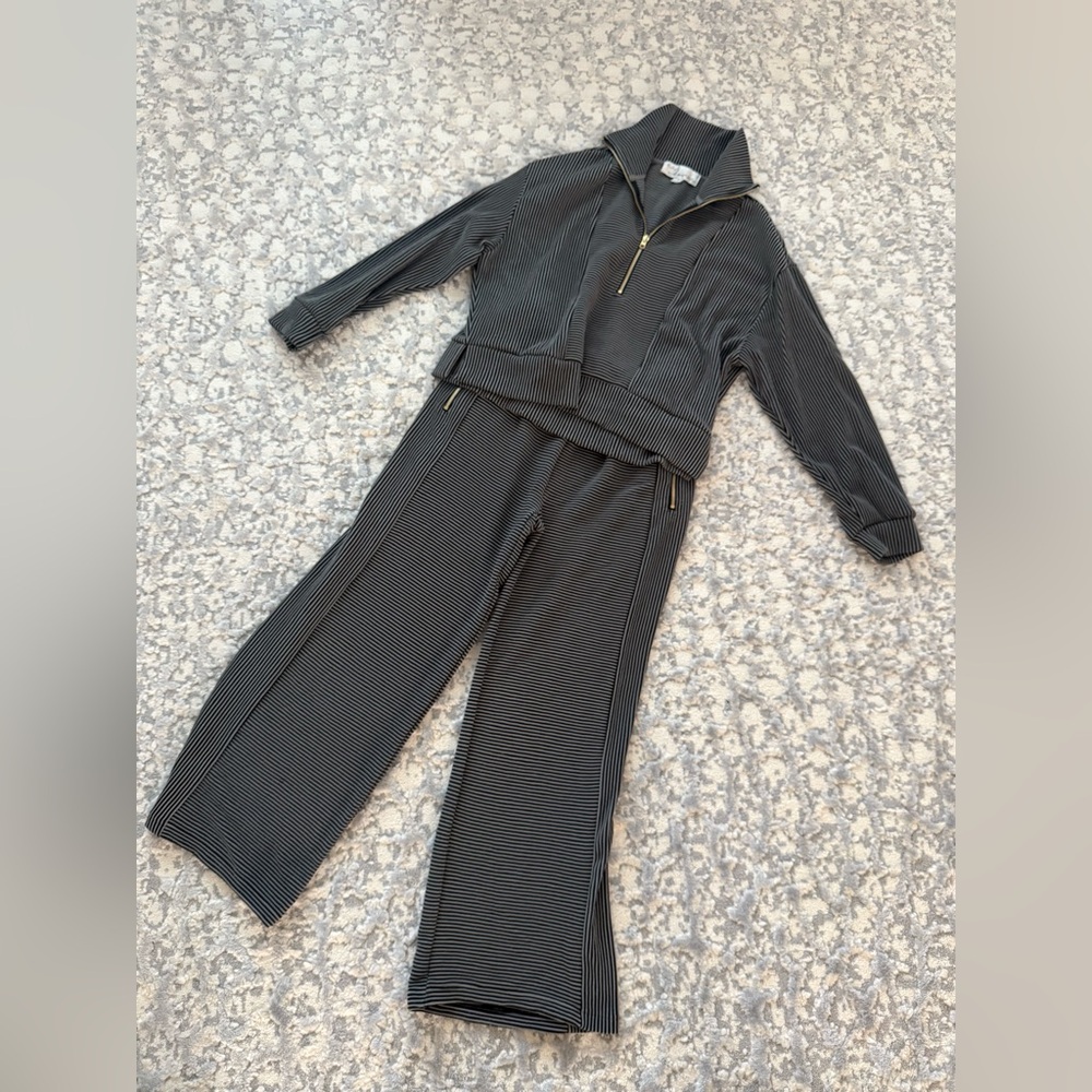 Womens’ Vintage Havana Black and Gray Striped Matching Set
